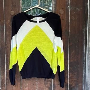 SI-IAE | Lughtweight Pullover Sweater Chevron Black White Yellow Neon